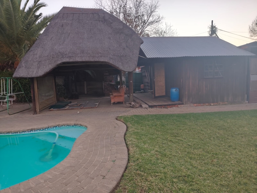5 Bedroom Property for Sale in Wilgehof Free State